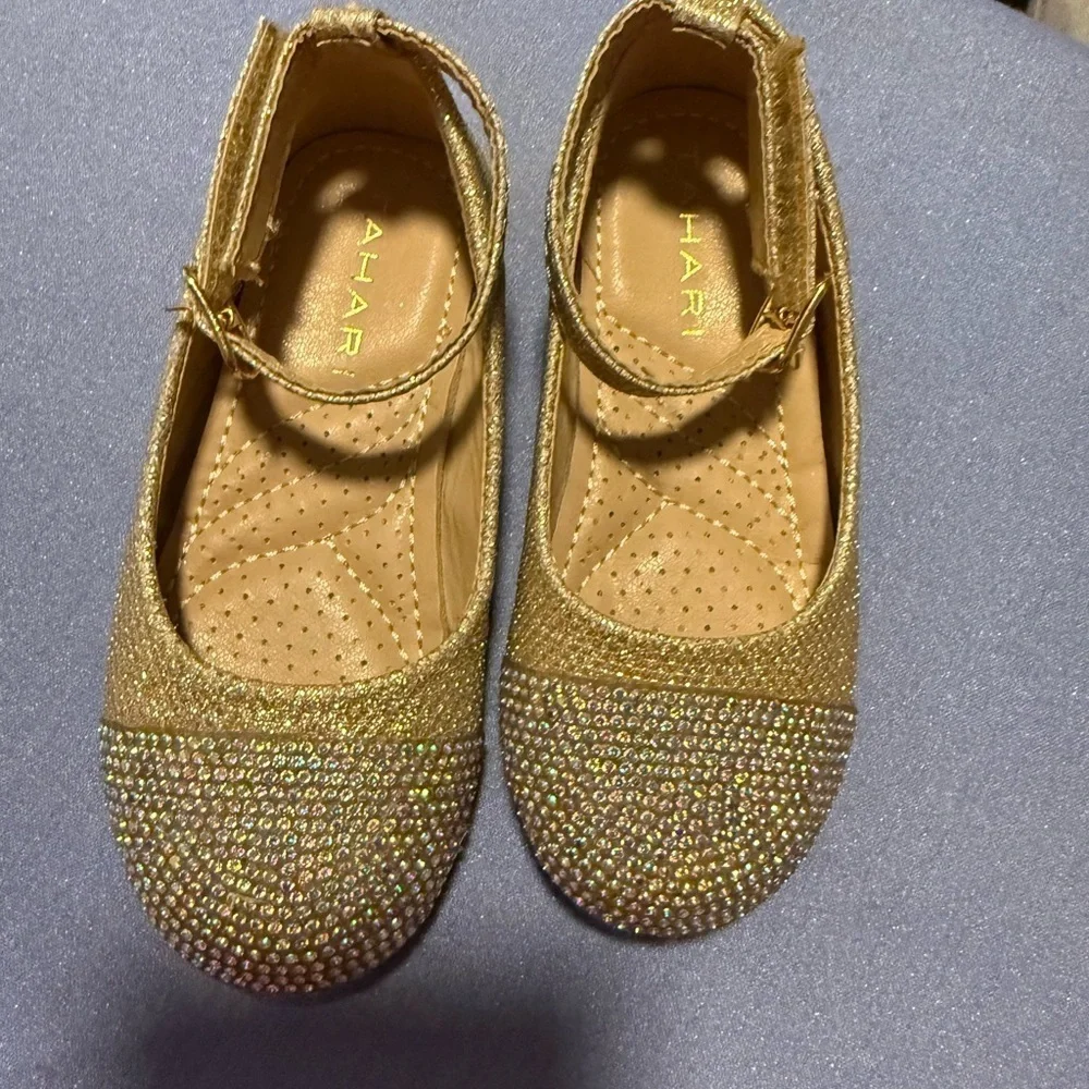 New Tahari Gold Kids Dress Shoes Sz 7
